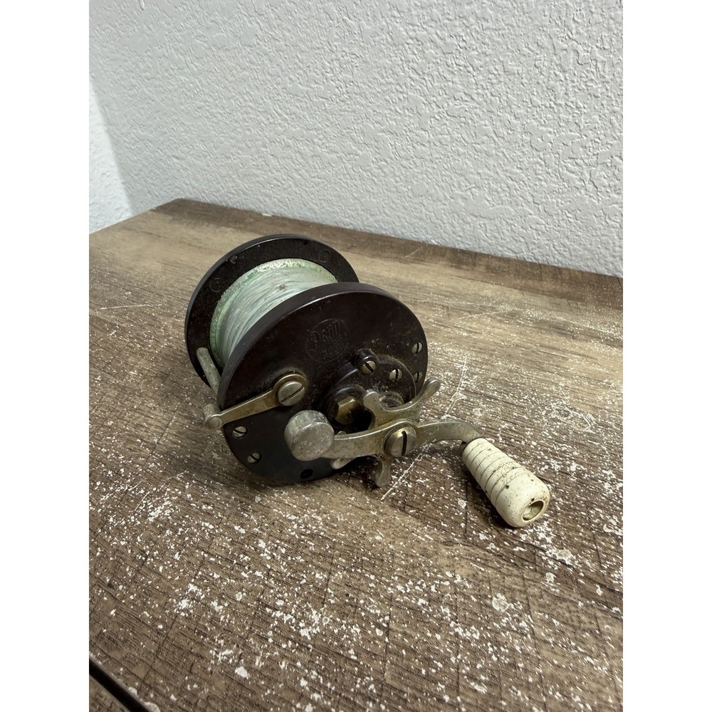 Vintage Penn Fishing Reel No. 85 Conventional Saltwater